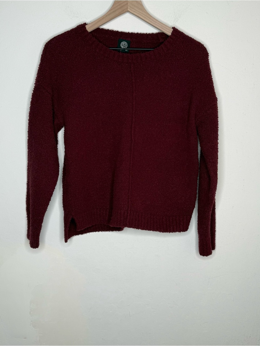 Bobeau Maroon Fuzzy Sweater Size M Soft Cozy Long Sleeve Crewneck Plush Knit Top